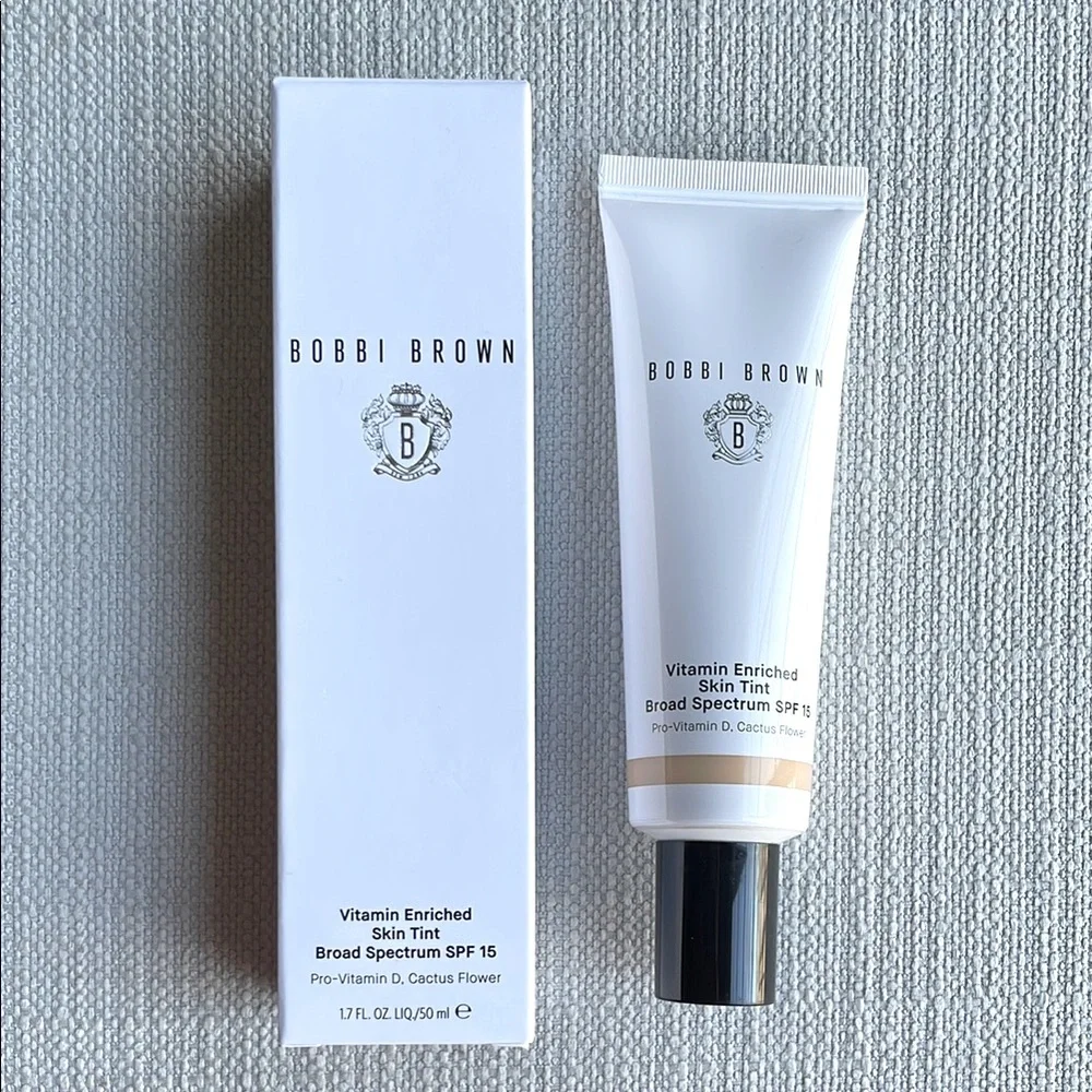 Bobbi Brown Vitamin Enriched Skin Tint SPF 15 - Light 1
